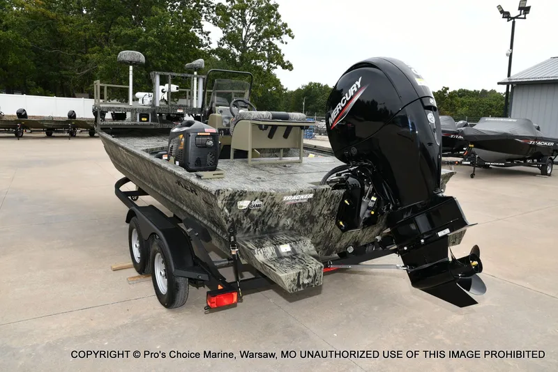 Slide: The Image of Tracker Grizzly 2072 CC Sportsman 2026 - 24