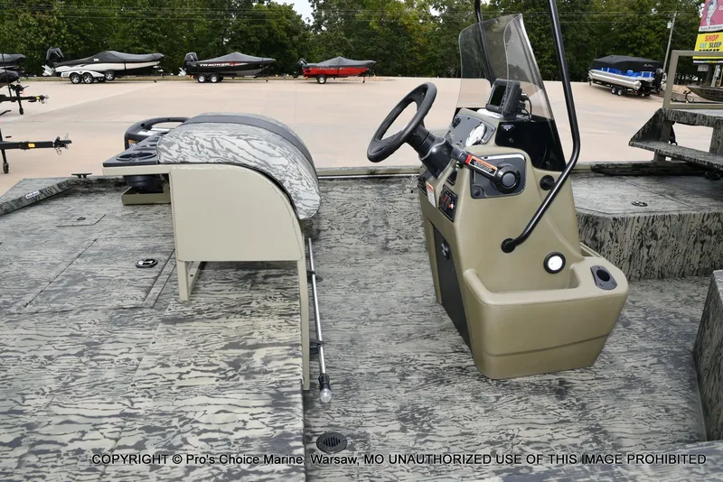 Slide: The Image of Tracker Grizzly 2072 CC Sportsman 2026 - 33