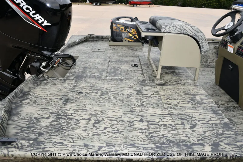 Slide: The Image of Tracker Grizzly 2072 CC Sportsman 2026 - 34