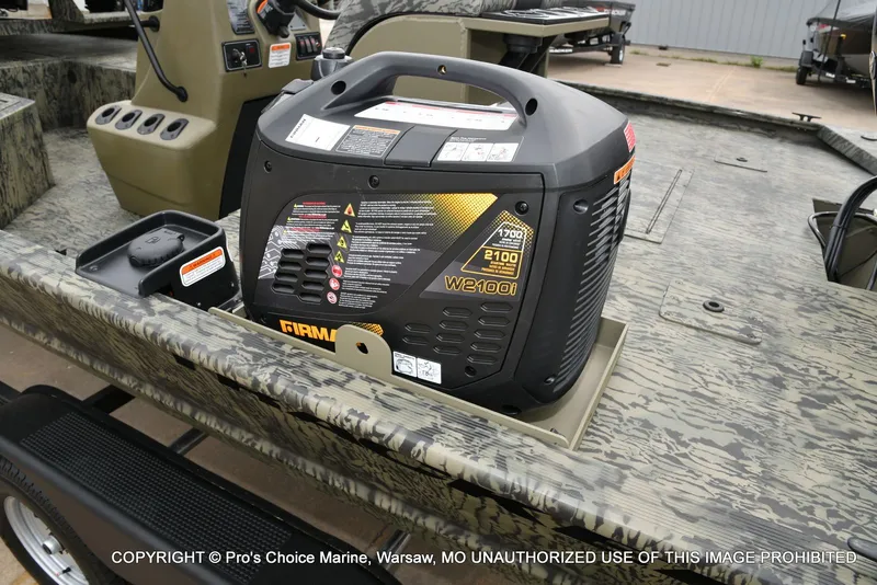 Slide: The Image of Tracker Grizzly 2072 CC Sportsman 2026 - 35