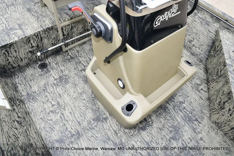 Slide: The Image of Tracker Grizzly 2072 CC Sportsman 2026 - 57