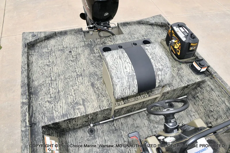 Slide: The Image of Tracker Grizzly 2072 CC Sportsman 2026 - 58