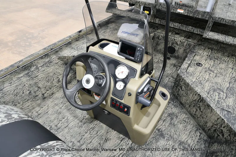 Slide: The Image of Tracker Grizzly 2072 CC Sportsman 2026 - 6