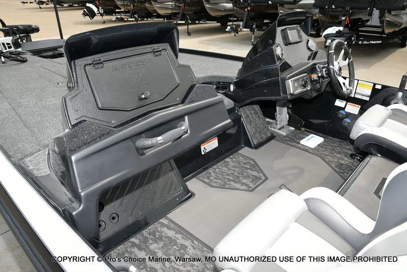 Slide: The Image of Nitro Z20 XL Dual Console 2026 - 13