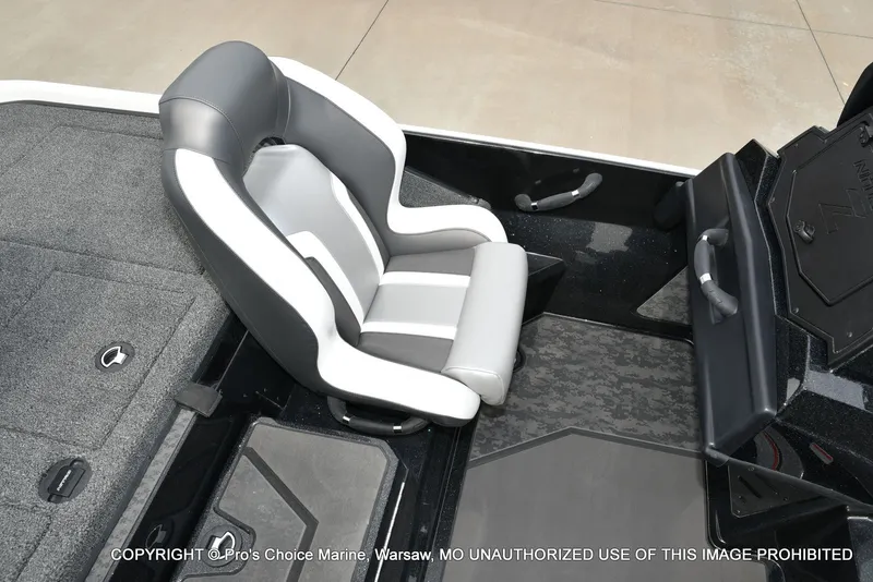 Slide: The Image of Nitro Z20 XL Dual Console 2026 - 42