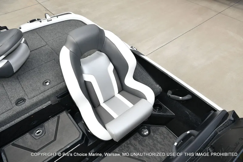 Slide: The Image of Nitro Z20 XL Dual Console 2026 - 49