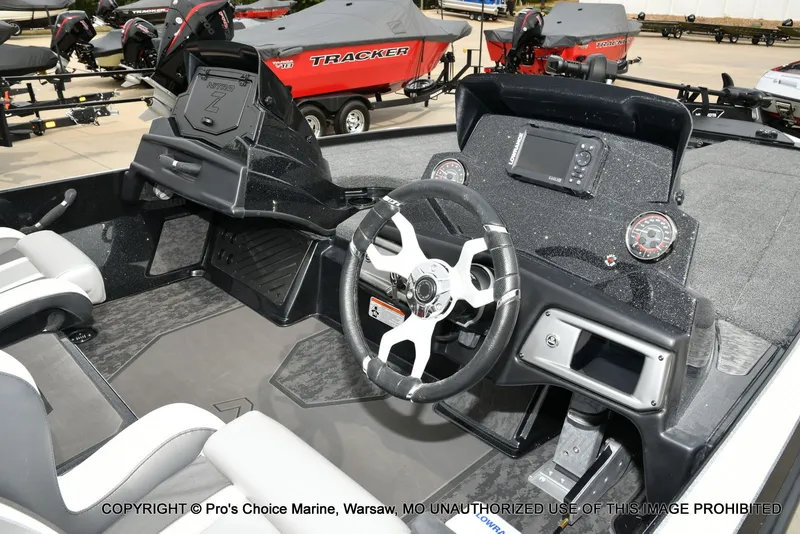 Slide: The Image of Nitro Z20 XL Dual Console 2026 - 6