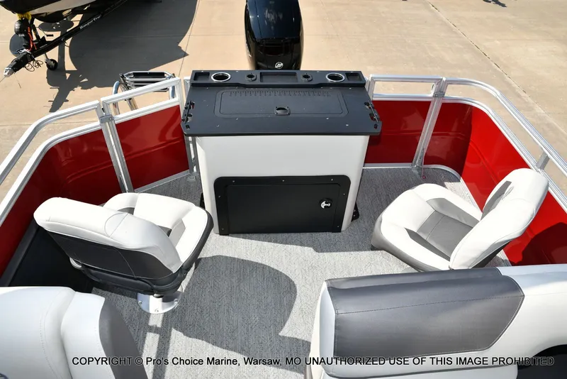 Slide: The Image of Sun Tracker FISHIN' BARGE 22 DLX w/150HP Mercury 4 Stroke 2026 - 10