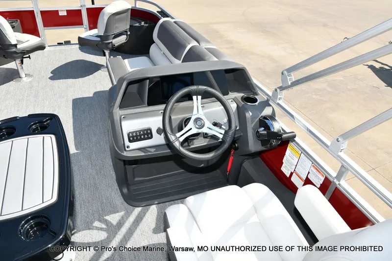 Slide: The Image of Sun Tracker FISHIN' BARGE 22 DLX w/150HP Mercury 4 Stroke 2026 - 12