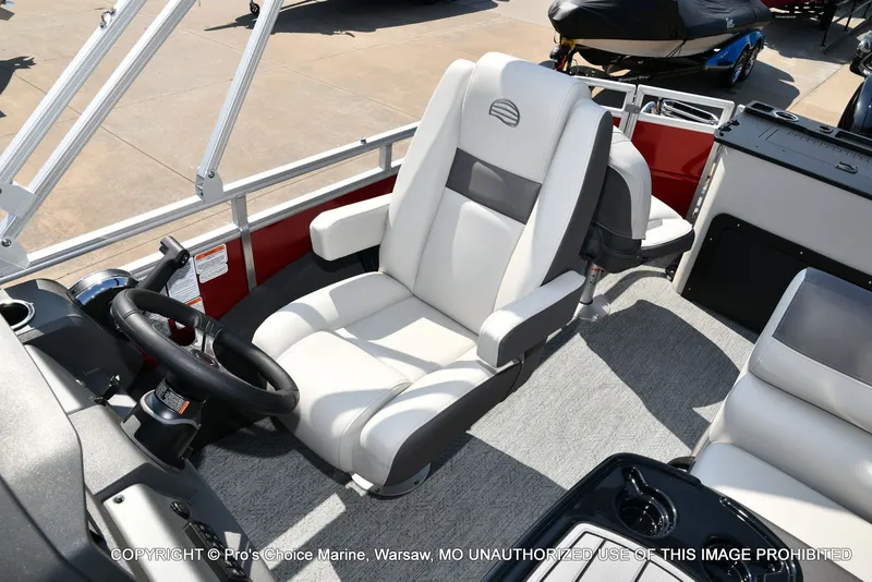 Slide: The Image of Sun Tracker FISHIN' BARGE 22 DLX w/150HP Mercury 4 Stroke 2026 - 13