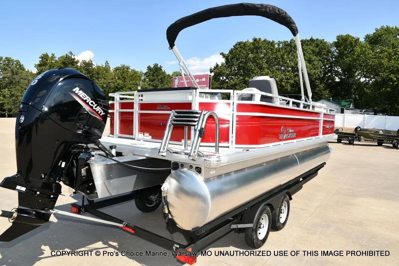 Slide: The Image of Sun Tracker FISHIN' BARGE 22 DLX w/150HP Mercury 4 Stroke 2026 - 17