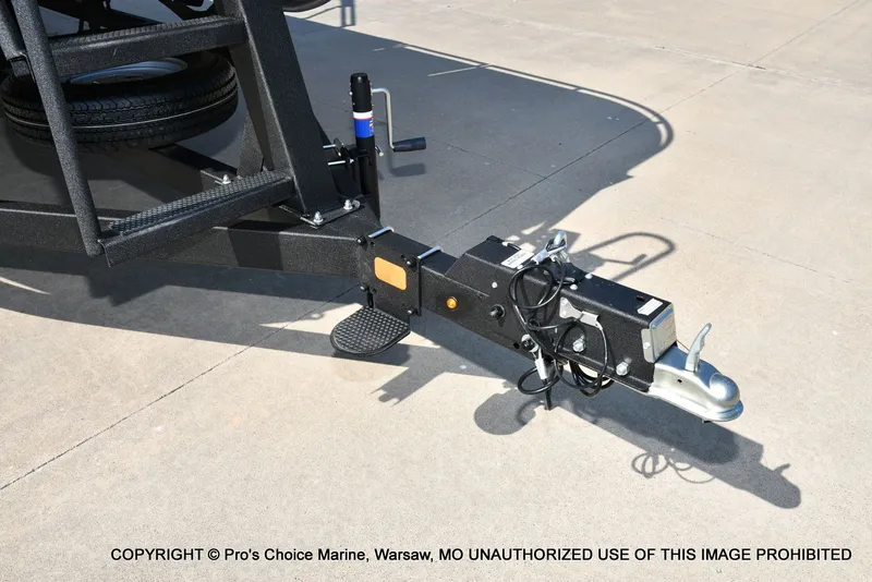 Slide: The Image of Sun Tracker FISHIN' BARGE 22 DLX w/150HP Mercury 4 Stroke 2026 - 26