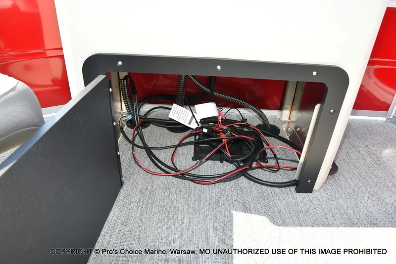 Slide: The Image of Sun Tracker FISHIN' BARGE 22 DLX w/150HP Mercury 4 Stroke 2026 - 55