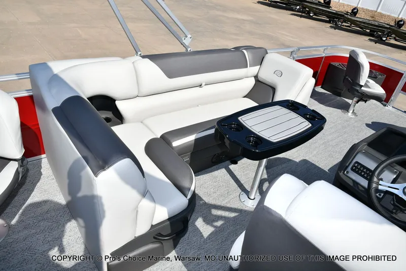 Slide: The Image of Sun Tracker FISHIN' BARGE 22 DLX w/150HP Mercury 4 Stroke 2026 - 68