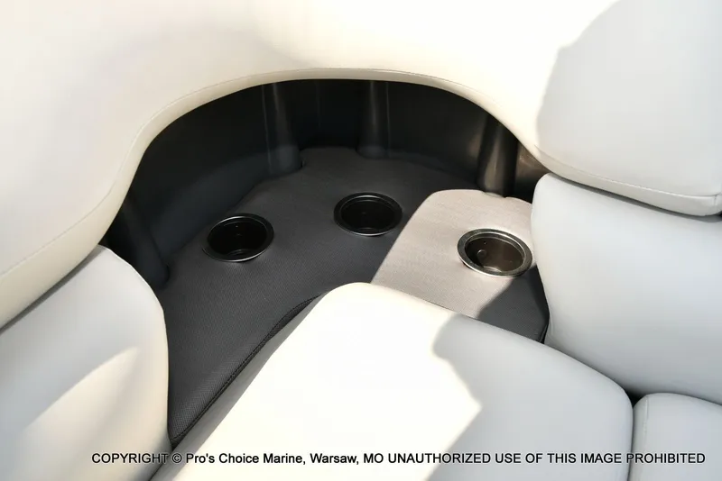 Slide: The Image of Sun Tracker FISHIN' BARGE 22 DLX w/150HP Mercury 4 Stroke 2026 - 69