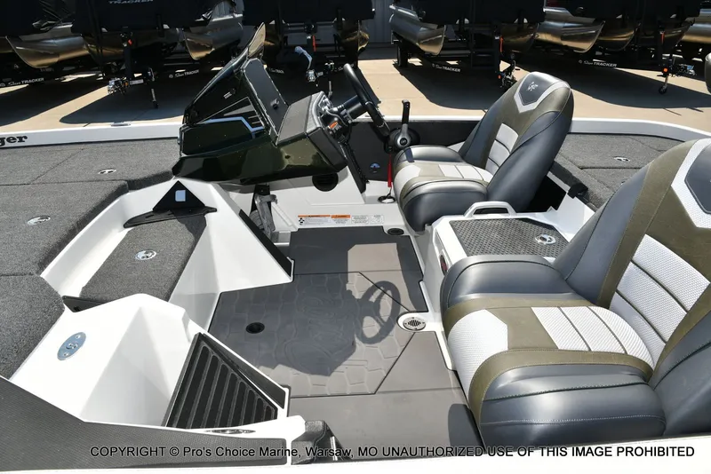 Slide: The Image of Ranger Z521 2026 - 16