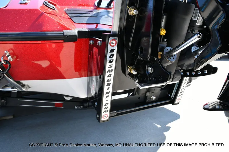 Slide: The Image of Ranger Z520R 2026 - 27