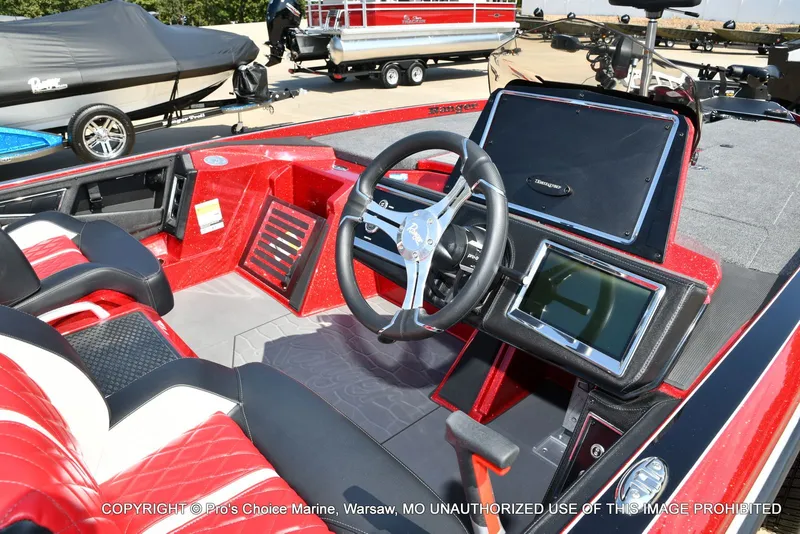 Slide: The Image of Ranger Z520R 2026 - 8