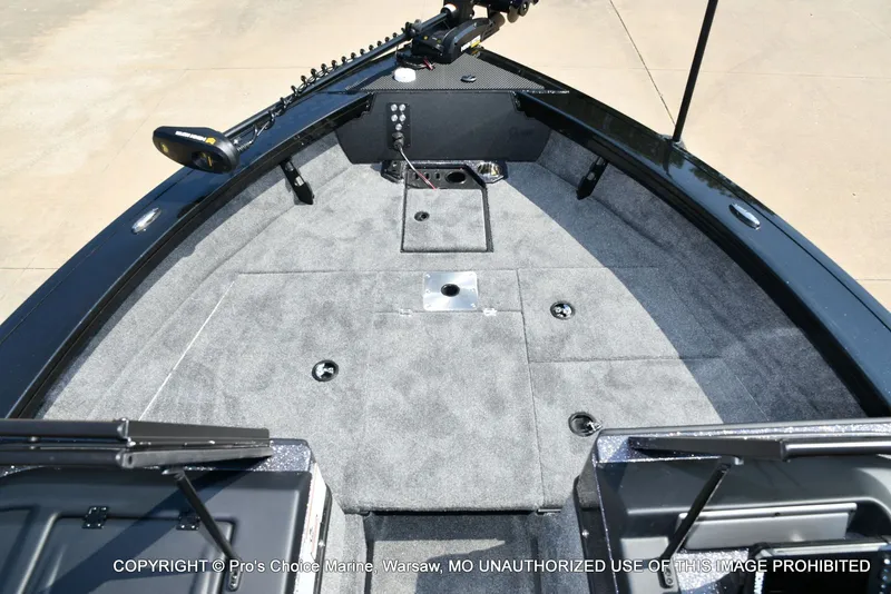 Slide: The Image of Ranger VX1888 w/225HP Pro-XS 2026 - 12