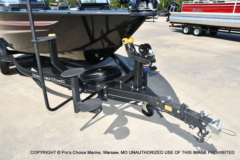 Slide: The Image of Ranger VX1888 w/225HP Pro-XS 2026 - 28