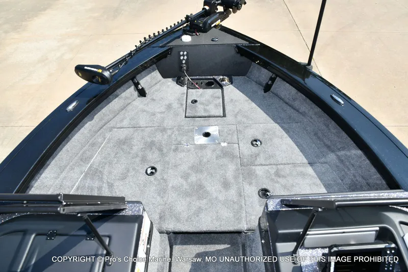 Slide: The Image of Ranger VX1888 w/225HP Pro-XS 2026 - 49