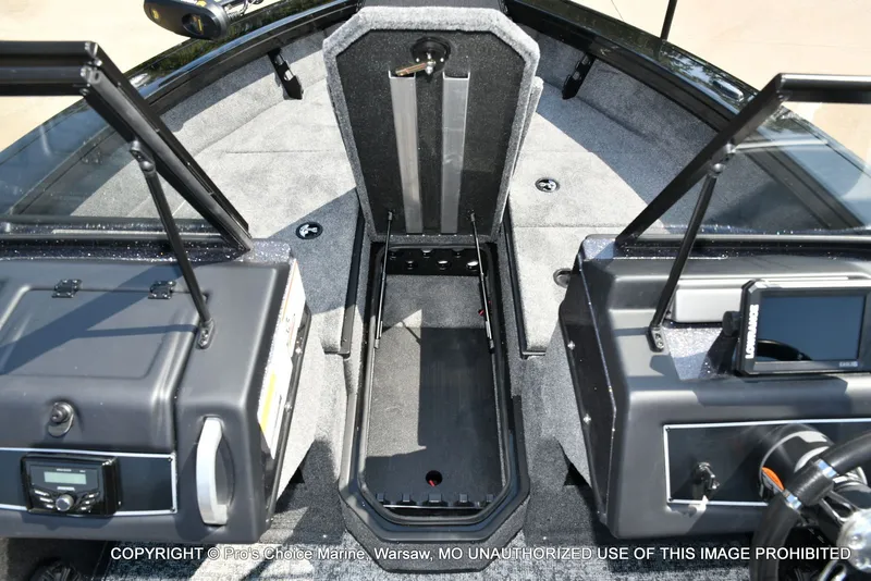 Slide: The Image of Ranger VX1888 w/225HP Pro-XS 2026 - 50