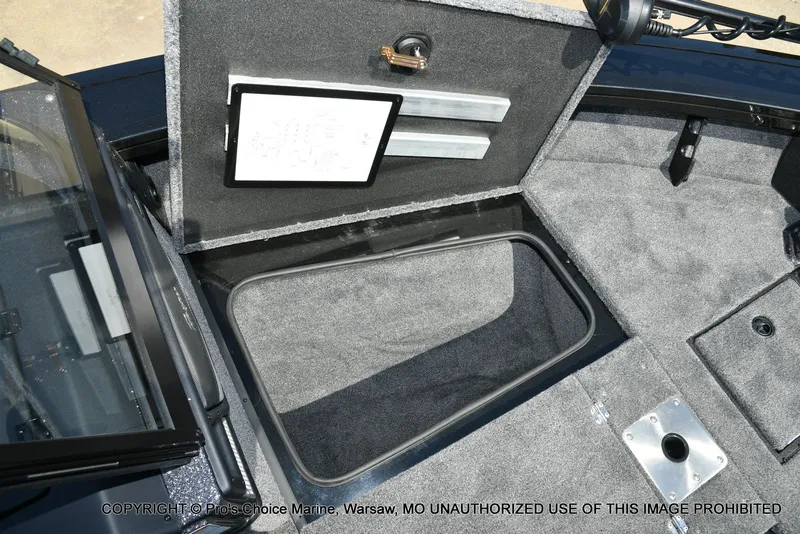 Slide: The Image of Ranger VX1888 w/225HP Pro-XS 2026 - 52