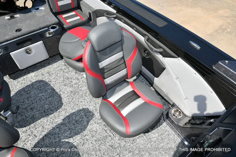 Slide: The Image of Ranger VX1888 w/225HP Pro-XS 2026 - 66