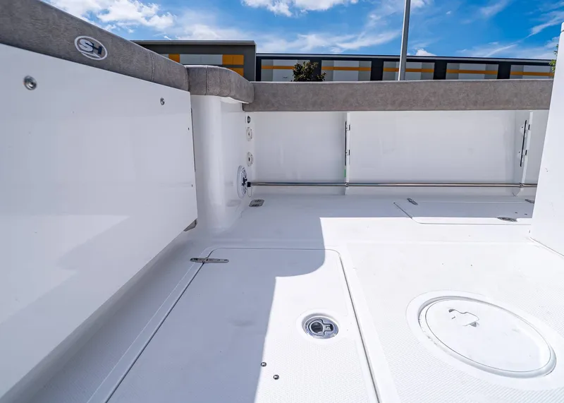 Slide: The Image of Sea Hunt Gamefish 30 Coffin Box 2026 - 13