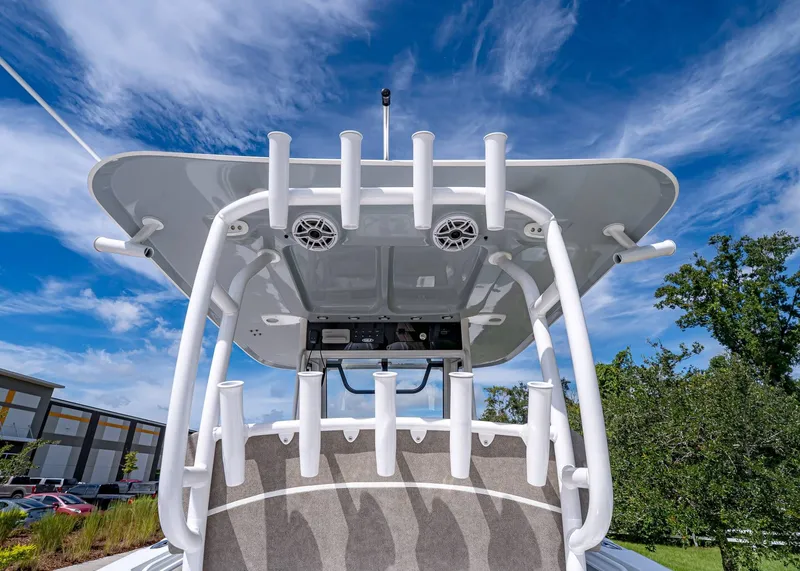 Slide: The Image of Sea Hunt Gamefish 30 Coffin Box 2026 - 17