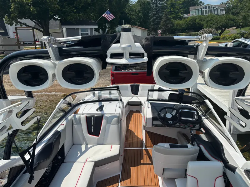 Slide: The Image of Nautique Super Air Nautique G25 2013 - 591