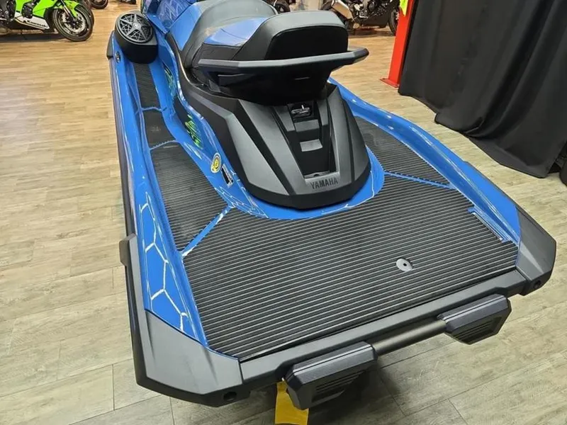 Slide: The Image of Yamaha VX Cruiser® HO 2025 - 2