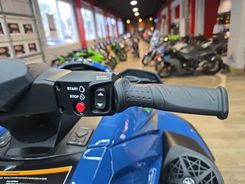 Slide: The Image of Yamaha VX Cruiser® HO 2025 - 4