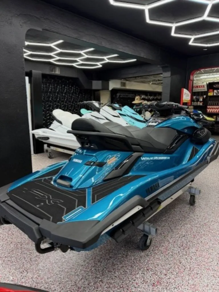 Slide: The Image of Yamaha FX Cruiser SVHO® 2026 - 4