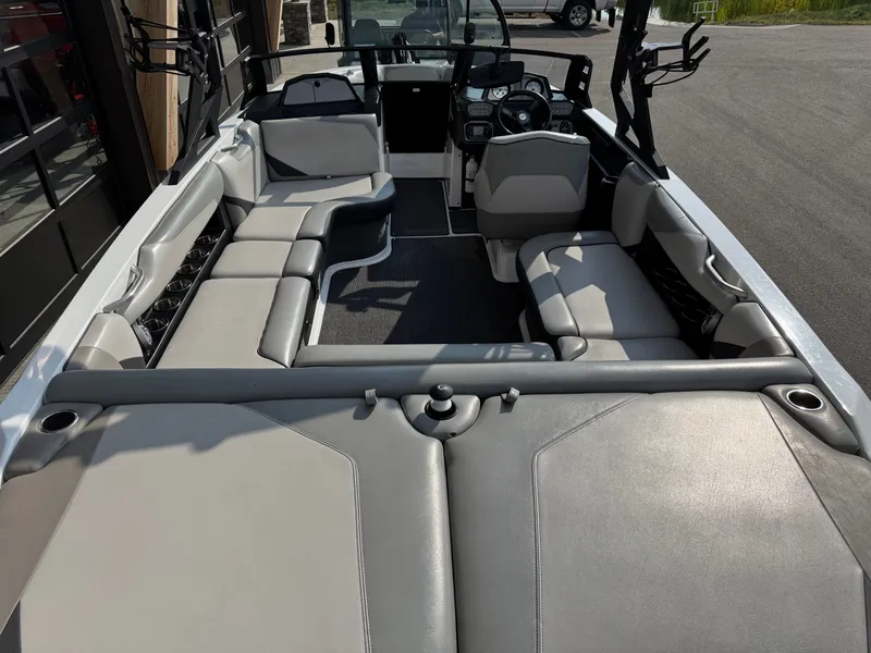 Slide: The Image of Axis T22 2017 - 8