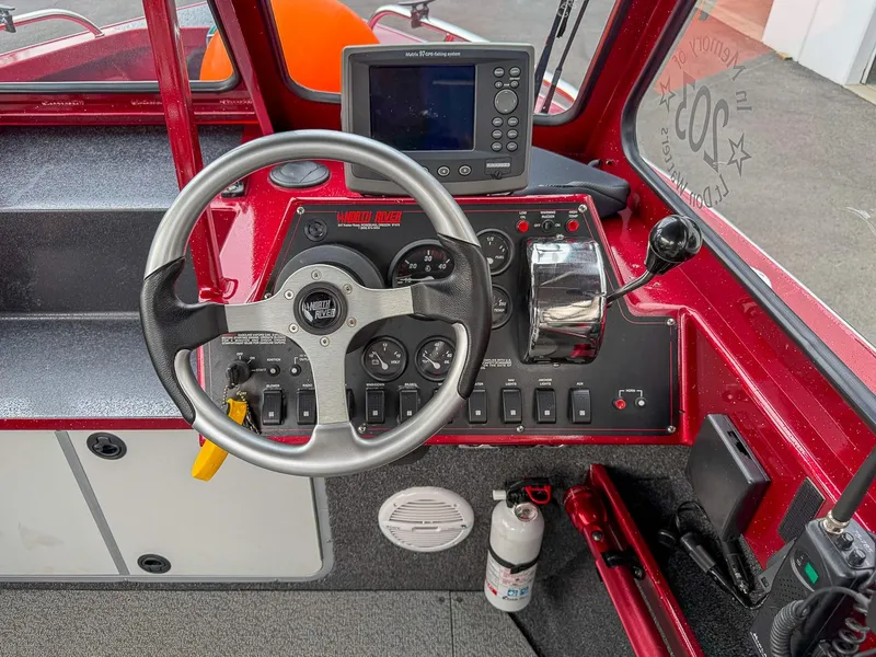 Slide: The Image of North River 21 Commander 2005 - 10