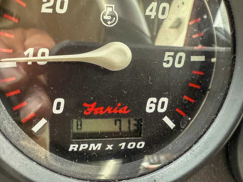 Slide: The Image of North River 21 Commander 2005 - 11