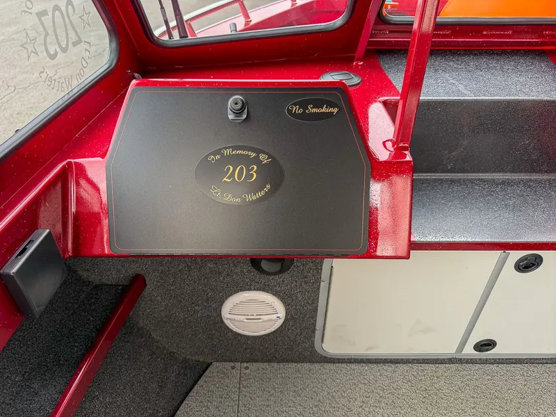 Slide: The Image of North River 21 Commander 2005 - 12