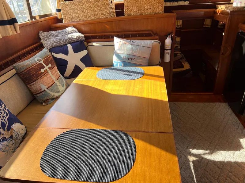 Slide: The Image of Lindmark 39 Trawler 1983 - 54