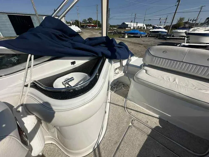 Slide: The Image of Crownline Boats 240 EX 2006 - 17