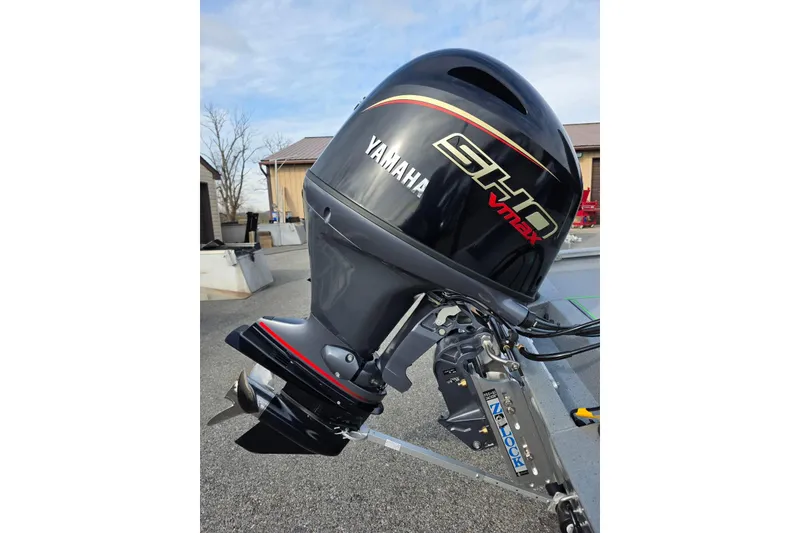 Slide: The Image of 2026 Xpress H18 Bass boat with Yamaha SHO VMAX outboard motor. - 9