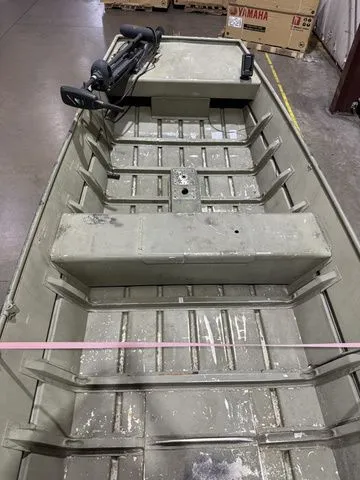 Slide: The Image of Lowe 1650 W/Suzuki 25 1994 - 6