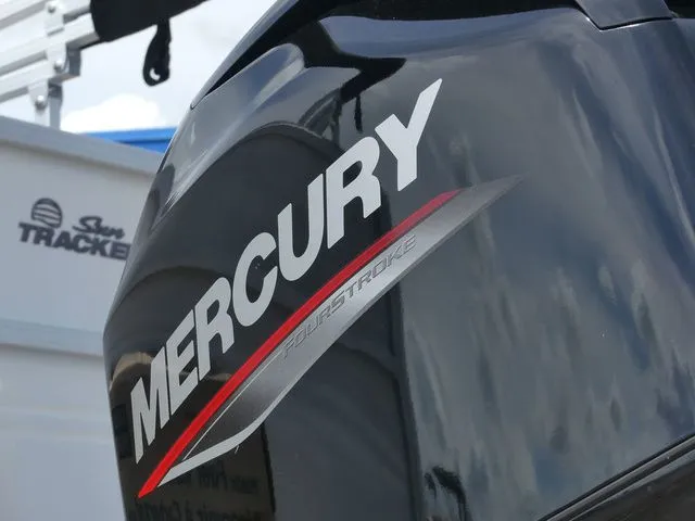 Slide: The Image of Sun Tracker Bass Buggy 16 XL Select 2026 - 11