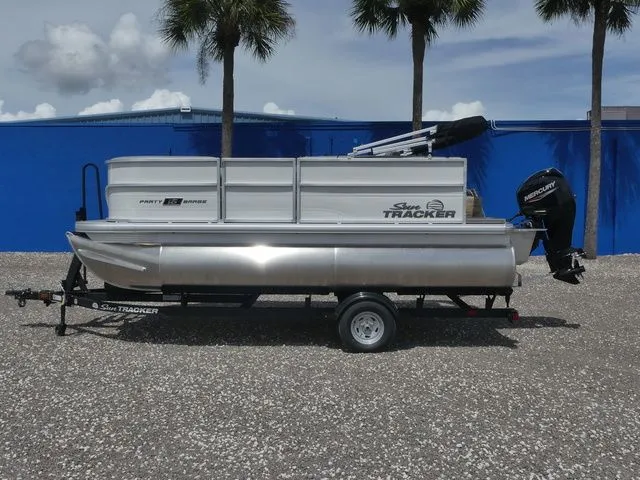 Slide: The Image of Sun Tracker Party Barge 16 DLX 2026 - 7