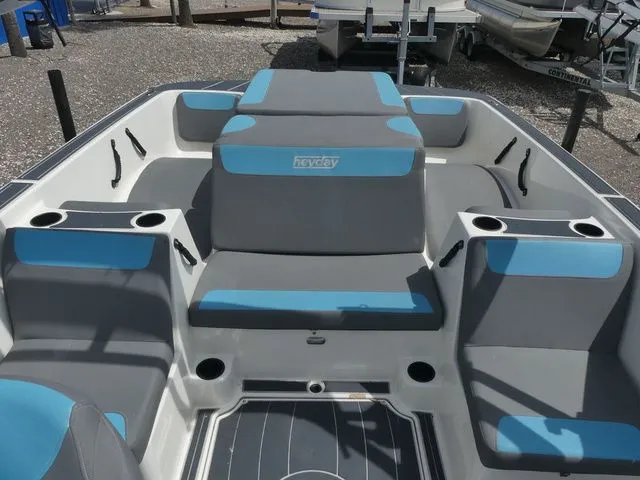 Slide: The Image of Heyday Wake Boats WT-2 2018 - 13