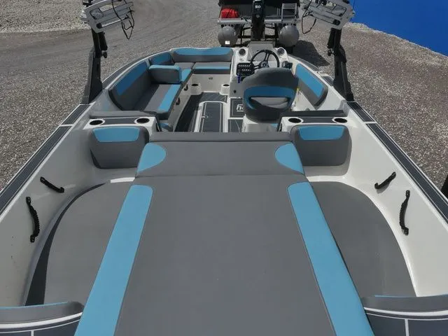 Slide: The Image of Heyday Wake Boats WT-2 2018 - 22