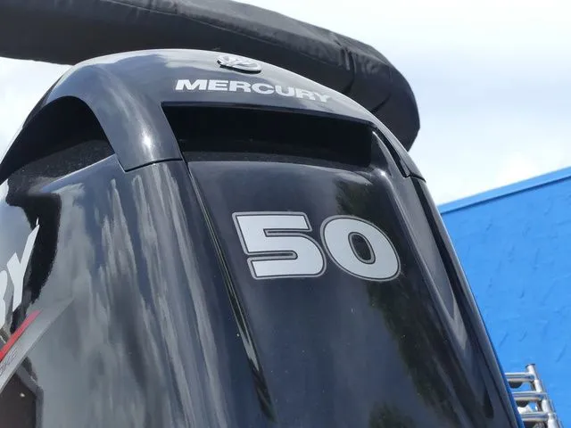 Slide: The Image of Sun Tracker Party Barge 16 DLX 2024 - 11