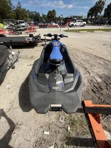 Slide: The Image of Sea-Doo Spark® Trixx™ 3-up Rotax® 900 H.O. ACE™ iBR with A 2022 - 10