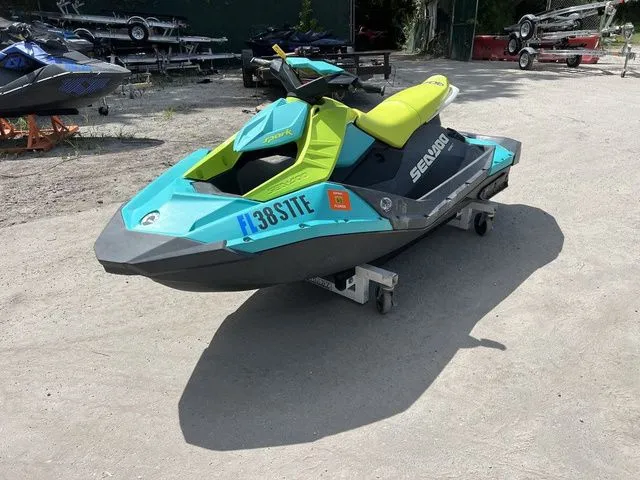 Slide: The Image of Sea-Doo Spark 3-Up Rotax 900 ACE 2022 - 5