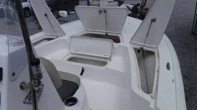 Slide: The Image of Tidewater Bay Max 2110 2018 - 10